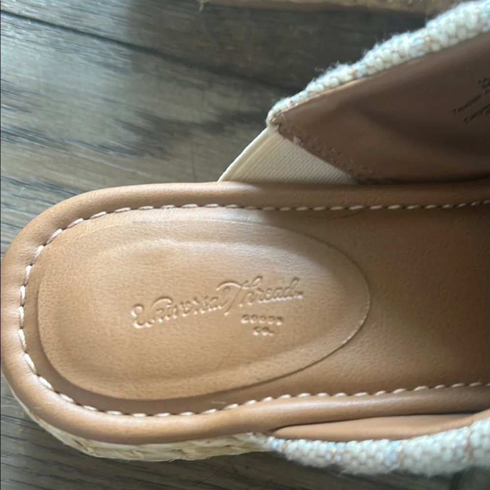 Universal Thread Cream Tan Knit Criss Cross Platform Espadrille Slide Sandals